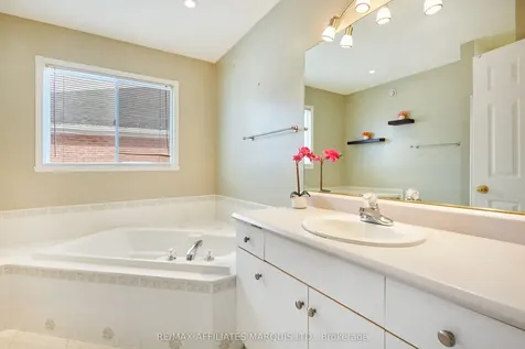 2024 Concorde Avenue Cornwall ON K6H 6R4