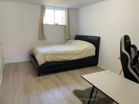 382 Victoria Avenue Gananoque ON K7G 2S5