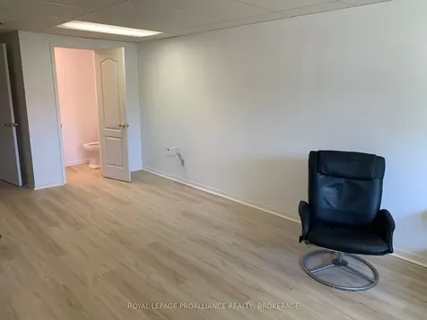 382 Victoria Avenue Gananoque ON K7G 2S5