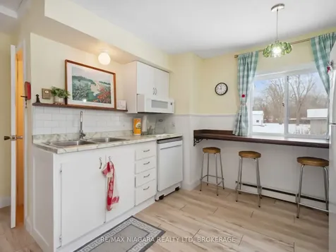 487 Point Abino Road S Fort Erie ON L0S 1N0