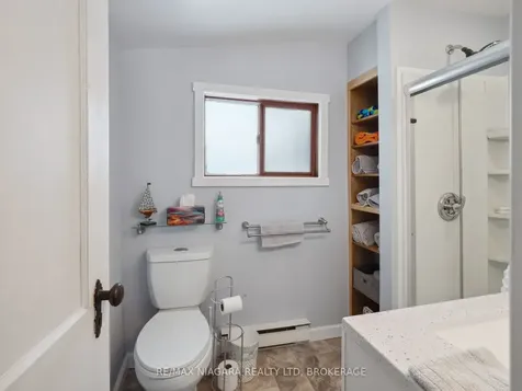 487 Point Abino Road S Fort Erie ON L0S 1N0