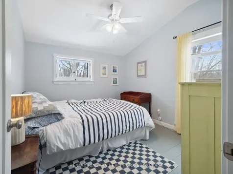 487 Point Abino Road S Fort Erie ON L0S 1N0