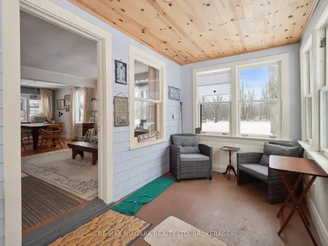 487 Point Abino Road S Fort Erie ON L0S 1N0