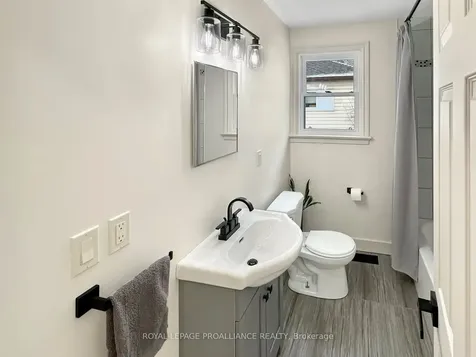 140 Charles Street Belleville ON K8N 3M2