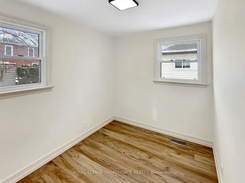 140 Charles Street Belleville ON K8N 3M2