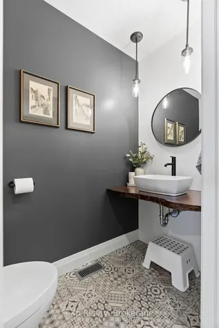 24 Fischer Dairy Road Brockton ON N0G 2V0