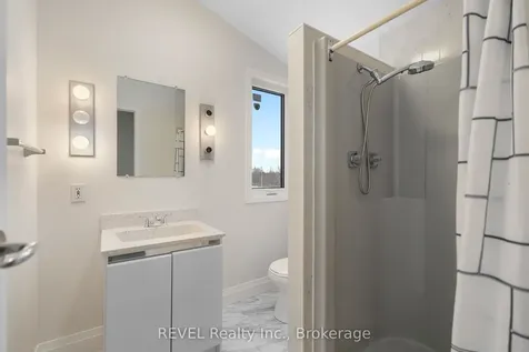 1081 Seymour Avenue Fort Erie ON L2A 5S4