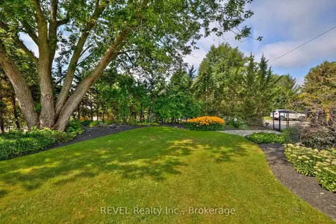 1081 Seymour Avenue Fort Erie ON L2A 5S4