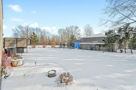 1081 Seymour Avenue Fort Erie ON L2A 5S4