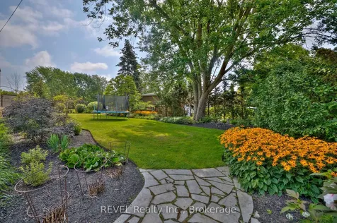 1081 Seymour Avenue Fort Erie ON L2A 5S4