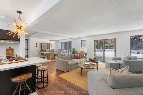 26 Curling Road Bracebridge ON P1L 1M6