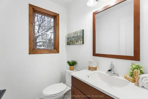 26 Curling Road Bracebridge ON P1L 1M6