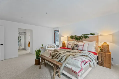 26 Curling Road Bracebridge ON P1L 1M6