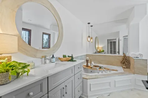 26 Curling Road Bracebridge ON P1L 1M6