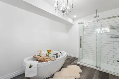 26 Curling Road Bracebridge ON P1L 1M6