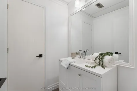 26 Curling Road Bracebridge ON P1L 1M6