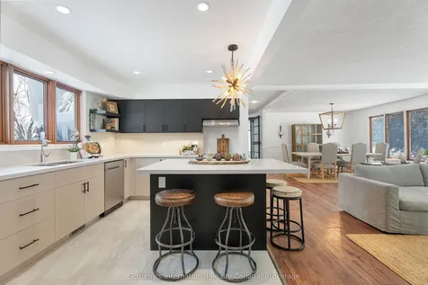 26 Curling Road Bracebridge ON P1L 1M6