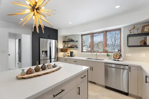 26 Curling Road Bracebridge ON P1L 1M6