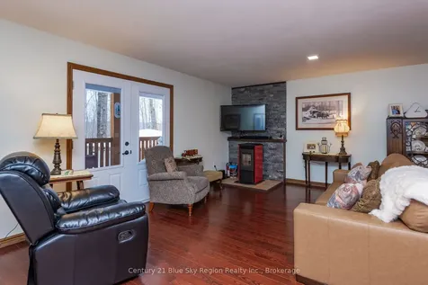 105 Greenwood Drive Bonfield ON P0H 1E0