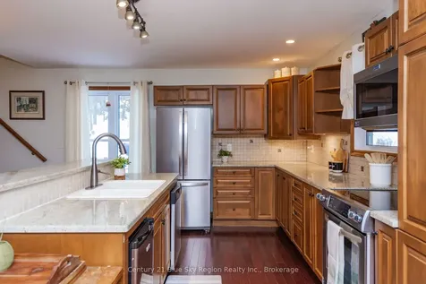 105 Greenwood Drive Bonfield ON P0H 1E0