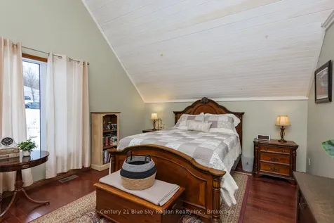 105 Greenwood Drive Bonfield ON P0H 1E0