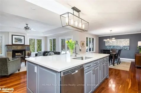 110 Scotts Court Blue Mountains ON N0H 1J0