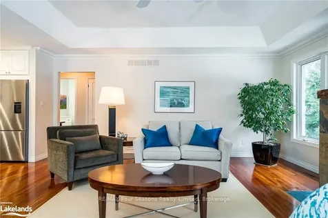 110 Scotts Court Blue Mountains ON N0H 1J0