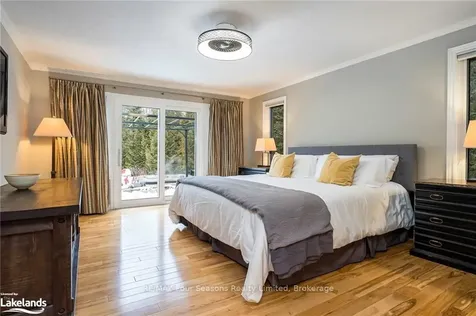 110 Scotts Court Blue Mountains ON N0H 1J0