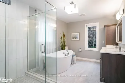 110 Scotts Court Blue Mountains ON N0H 1J0