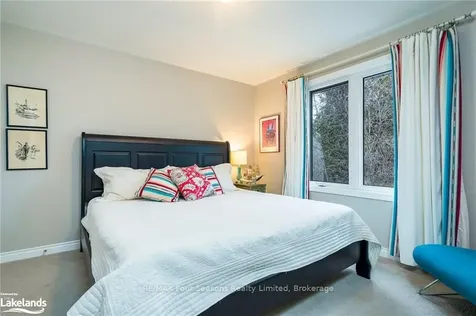 110 Scotts Court Blue Mountains ON N0H 1J0