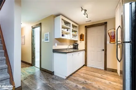 110 Scotts Court Blue Mountains ON N0H 1J0