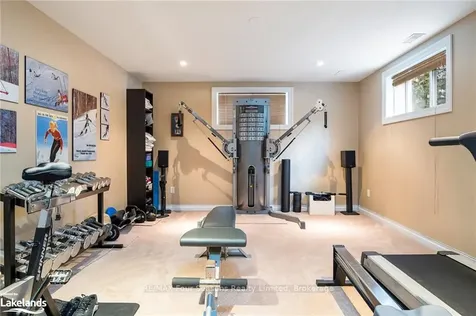 110 Scotts Court Blue Mountains ON N0H 1J0