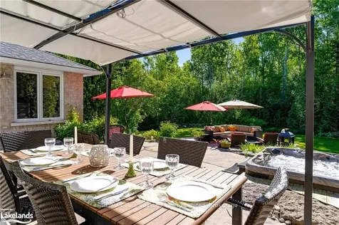 110 Scotts Court Blue Mountains ON N0H 1J0