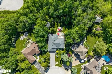 110 Scotts Court Blue Mountains ON N0H 1J0