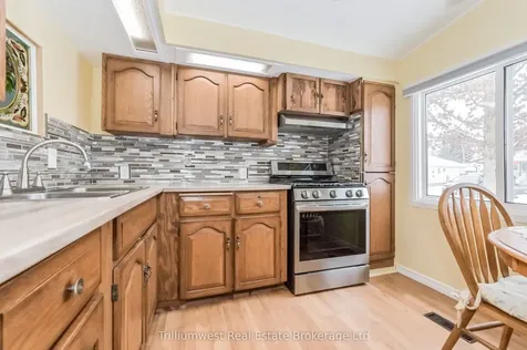 484 Spruce Street N Centre Wellington ON N1M 2W5