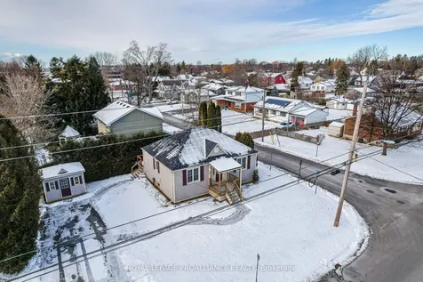 67 D'arcy Street Cobourg ON K9A 3Z6