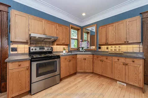 147 Street Patrick Street E Centre Wellington ON N1M 1M3