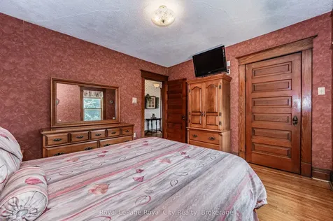 147 Street Patrick Street E Centre Wellington ON N1M 1M3