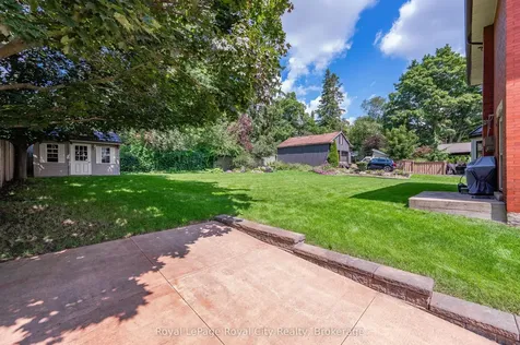 147 Street Patrick Street E Centre Wellington ON N1M 1M3