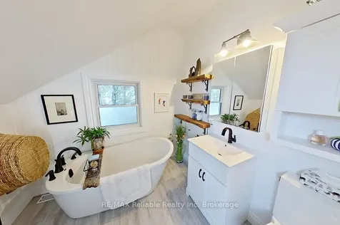 38 Catherine Street Bluewater ON N0M 1G0