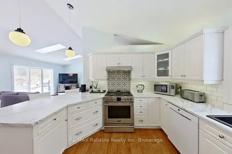 22 Eugene Street Bluewater ON N0M 1G0