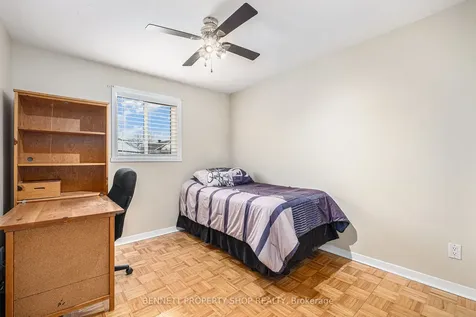 323 Street Felix Street Cornwall ON K6H 5A7