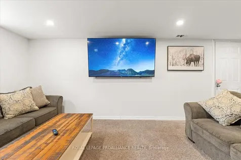 315 Bellevue Drive Quinte West ON K8N 4Z5