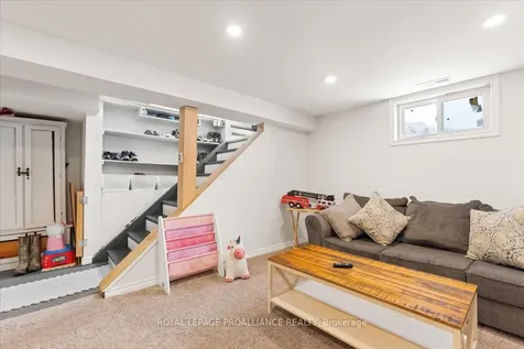 315 Bellevue Drive Quinte West ON K8N 4Z5