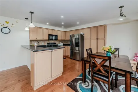 24 Baintree Way Cambridge ON N1T 2H3