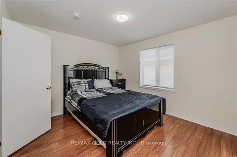 24 Baintree Way Cambridge ON N1T 2H3