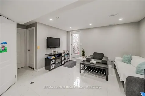 24 Baintree Way Cambridge ON N1T 2H3