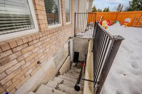 24 Baintree Way Cambridge ON N1T 2H3