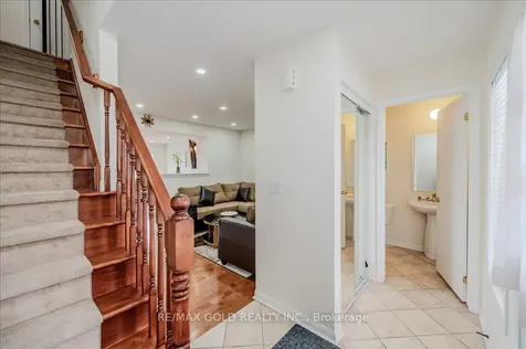 24 Baintree Way Cambridge ON N1T 2H3