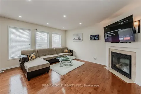 24 Baintree Way Cambridge ON N1T 2H3